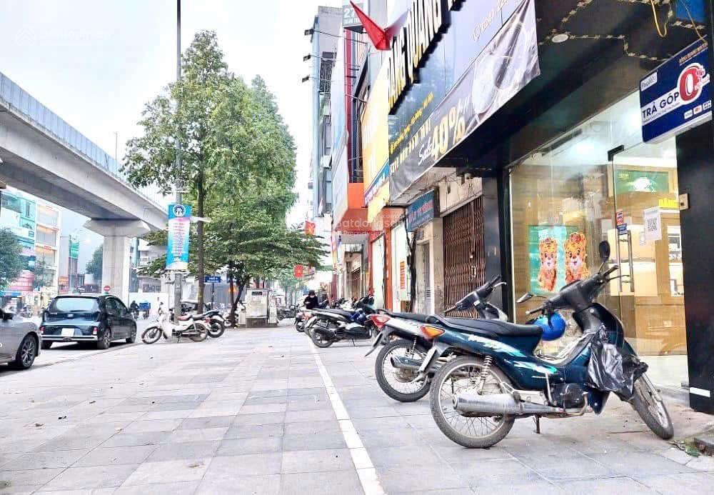 Cực sốc, chủ nhà cần bán nhà trong tháng này. nhà mặt phố quang trung dt 52m2x4t giá chỉ hơn 10 tỷ