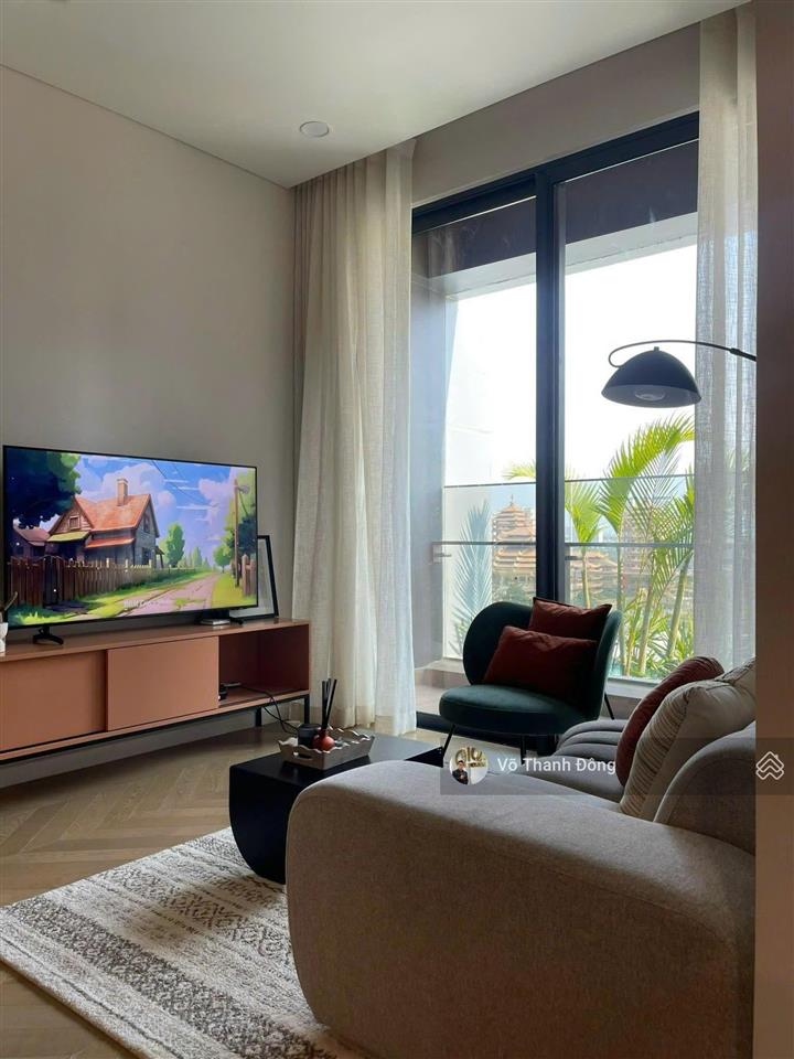 Bán gấp căn hộ 2 phòng ngủ góc lumiere riverside, tầng cao, sẵn sổ, giá 12,5 tỷ bao hết