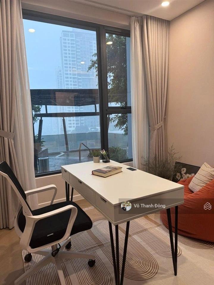 Bán gấp căn hộ 2 phòng ngủ góc lumiere riverside, tầng cao, sẵn sổ, giá 12,5 tỷ bao hết