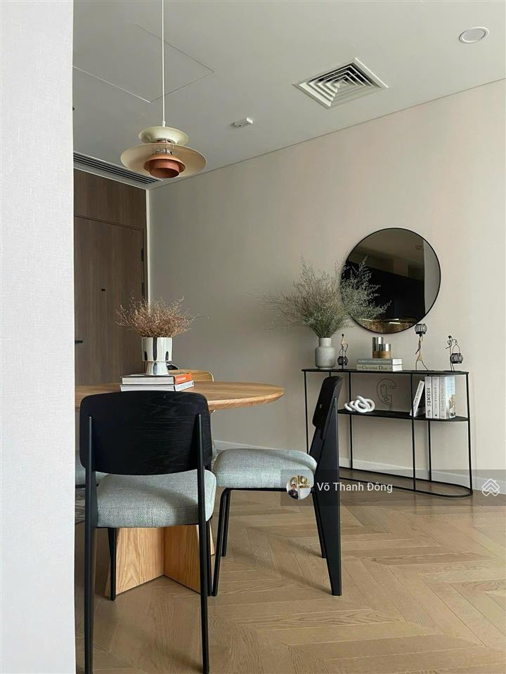 Bán gấp căn hộ 2 phòng ngủ góc lumiere riverside, tầng cao, sẵn sổ, giá 12,5 tỷ bao hết