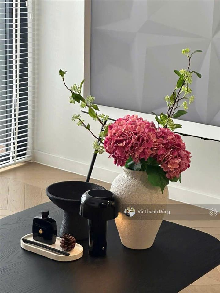 Bán căn 3 phòng ngủ lumiere riverside, view sông, lầu cao, trục hoa hậu, giá chỉ 18 tỷ bao hết