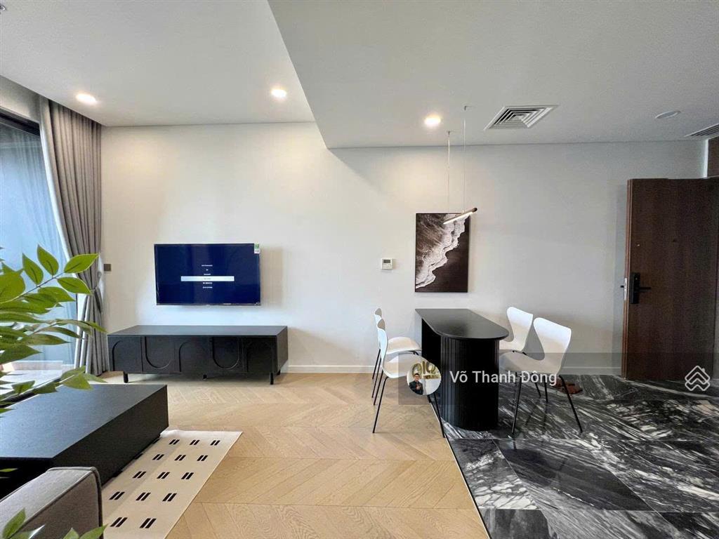 Bán 3 phòng ngủ 96m2 lumiere riverside, lầu cao, view sông, full nội thất, sẵn sổ, giá chỉ 18 tỷ