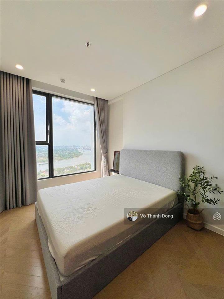 Bán 3 phòng ngủ 96m2 lumiere riverside, lầu cao, view sông, full nội thất, sẵn sổ, giá chỉ 18 tỷ