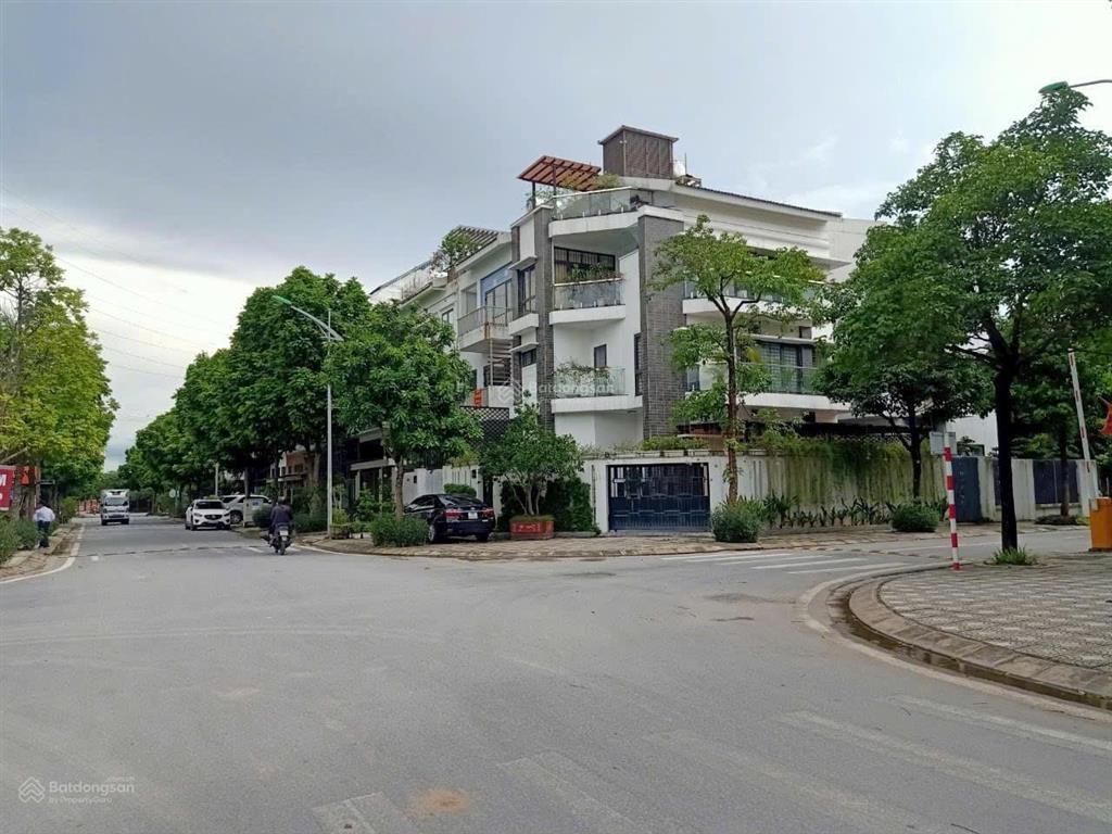 Chính chủ bán căn liền kề góc 104m2 ở foresa xuân phương tasco