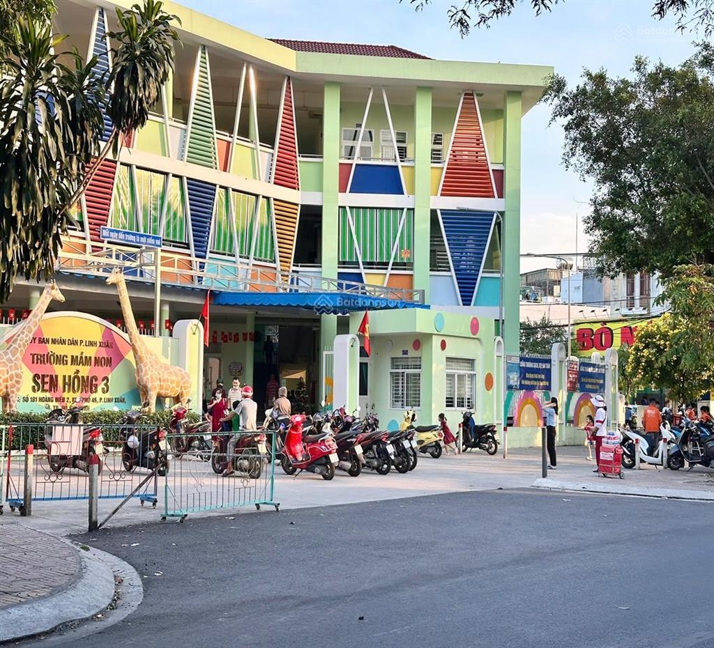 Khu ẩm thực vip hoàng diệu 2, đường nhựa 8m oto tránh, đất đẹp vị trí kinh doanh, sổ sẵn công chứng