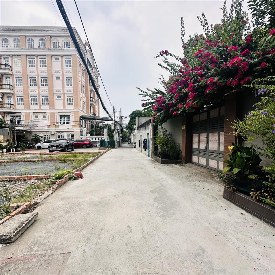 Bán đất vị trí đẹp, ngay phạm văn đồng tiện vào trung tâm sân bay, chỉ 6 tỷ xíu