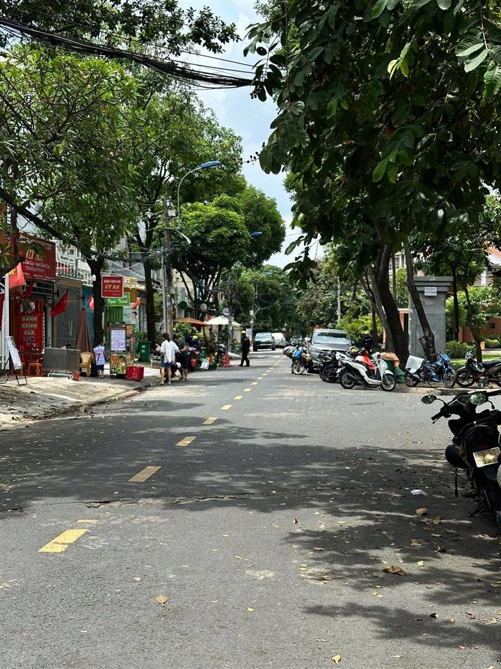 Chủ ngộp giảm 800 triệu, gần 100m2 (5 x 19.5) gpxd cao tầng sát mặt tiền, chỉ 6 tỷ xíu