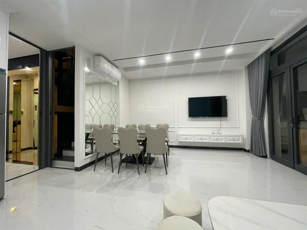 Cho thuê biệt thự 5 tầng hoàn thiện full đồ đẹp + thang máy vào ở ngay + văn phòng, chỉ 25tr/tháng