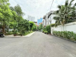 Biệt thự vip khu vườn đào  view vườn hoa  dt 290m2  mt 15m  hàng xóm lotte  an ninh tuyệt đối