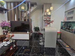 Nhà nhỉnh 3 tỷ âu cơ  10m ô tô tránh  dt 30m2 x 3t  mặt tiền 5m  full nội thất  ở luôn