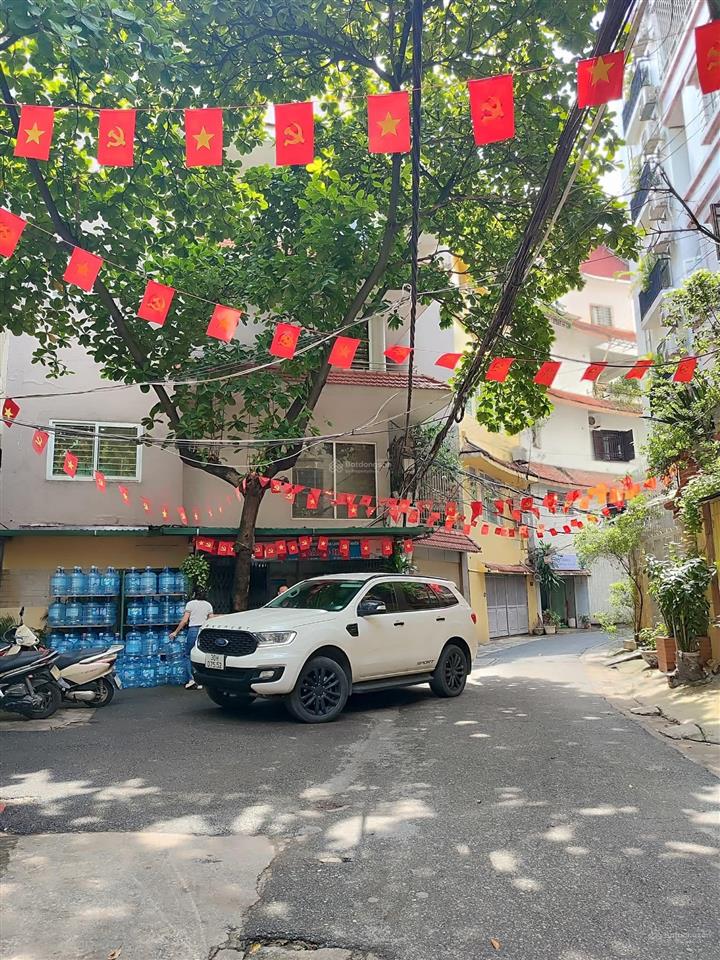 Nhà phố đào tấn ô tô đỗ cửa  3 bước chân ra mặt phố diện tích 47m2 x 4 tầng 4 ngủ  giá 14.8 tỷ