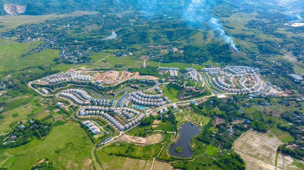 Căn ngoại giao view hồ view núi cực đẹp mà giá chỉ nhỉnh 10tỷ, dòng tiền cho thuê lên đến 100tr/th