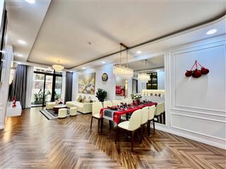 Bán căn 3pn 2vs view hồ  11 tỷ  vinhomes skylake