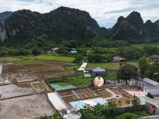 Khuôn viên mới xây dựng 1300m2/200m2 ont tại lương sơn mà giá chỉ hơn 3tr/m. gần chợ gần trường học
