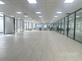 Bql cho thuê văn phòng viễn đông hoàng cầu dt 100, 180m² giá 220k/m²  0394 059 ***