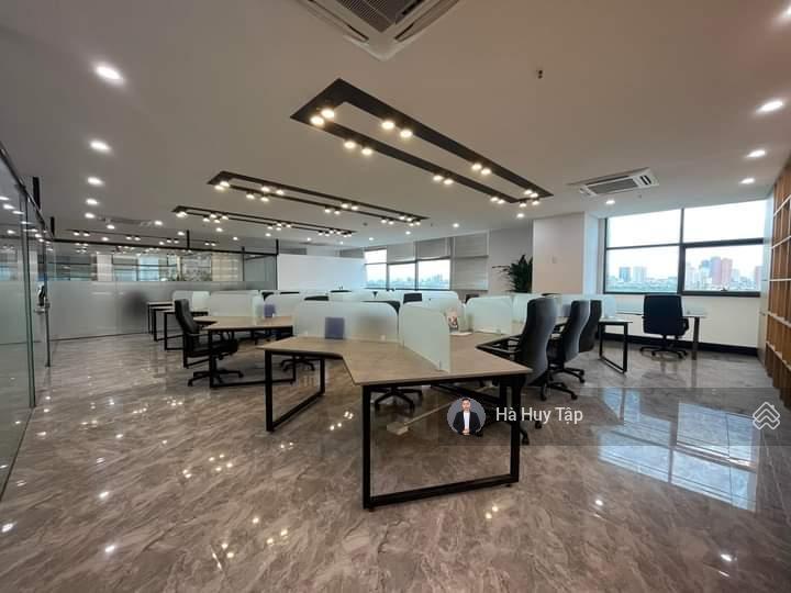 Nhượng văn phòng cho thuê tòa việt á duy tân dt 200m2, 400m2, 600m2 sẵn nội thất rất đẹp giá tốt