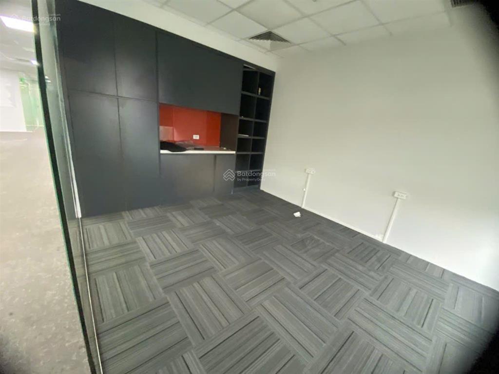 Cho thuê văn phòng cic trung kính 200m² giá chỉ 200k/m²/tháng sàn đẹp, chia sẵn phòng ban
