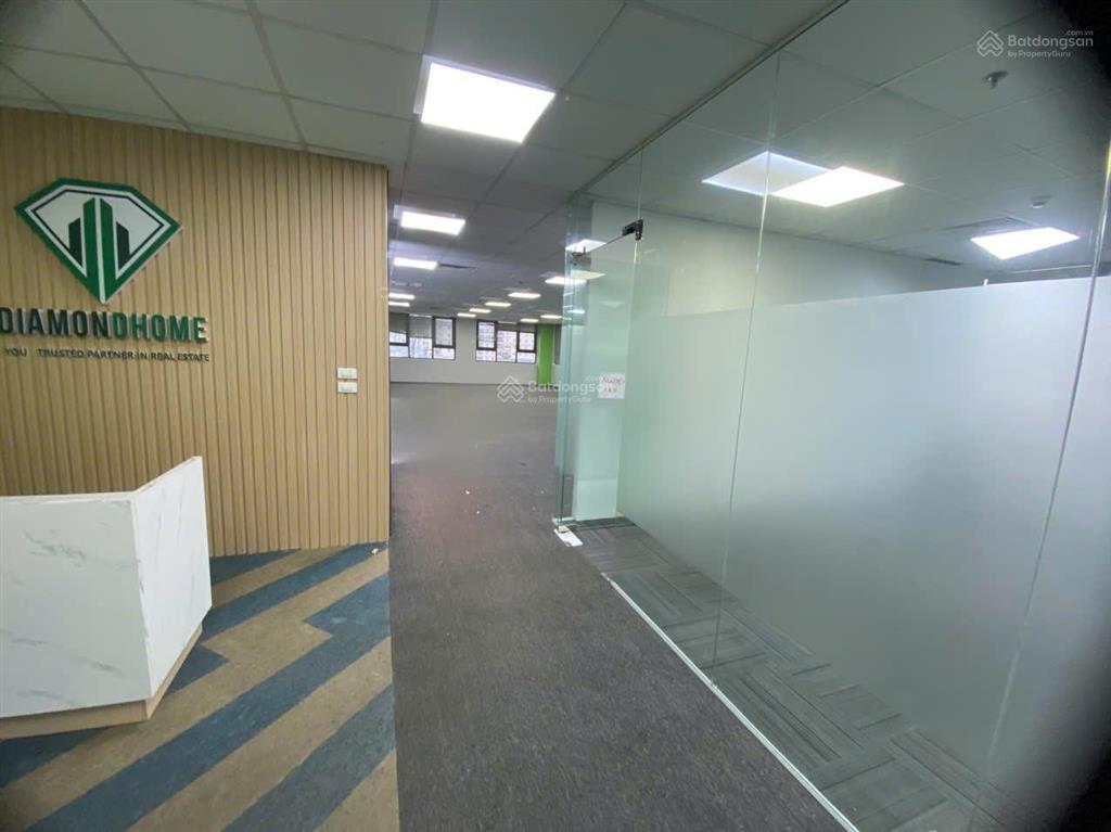 Cho thuê văn phòng cic trung kính 200m² giá chỉ 200k/m²/tháng sàn đẹp, chia sẵn phòng ban