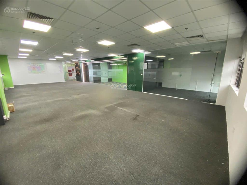 Cho thuê văn phòng cic trung kính 200m² giá chỉ 200k/m²/tháng sàn đẹp, chia sẵn phòng ban