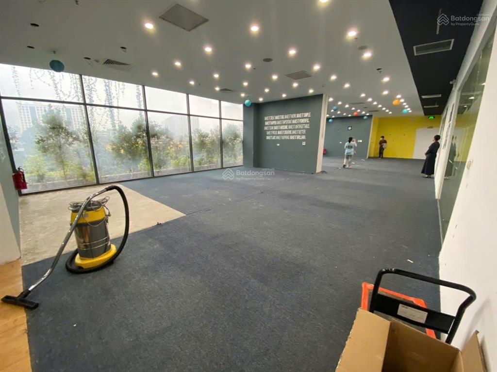 Cho thuê văn phòng tòa ecolife tố hữu 200m² full nội thất chia sẵn phòng ban, giá chỉ 220k/m²/tháng