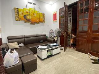Bán nhà phân lô  phố hoàng quốc việt kinh doanh  ô tô 45m, mt4.5m giá 15.6 tỷ. 0328 016 ***