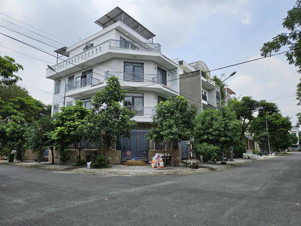 Bán nền bt 10x17,5m sạch đẹp kdc yên tĩnh nhiều cây xanh hạ tầng đẹp có bảo vệ giá tốt nhất