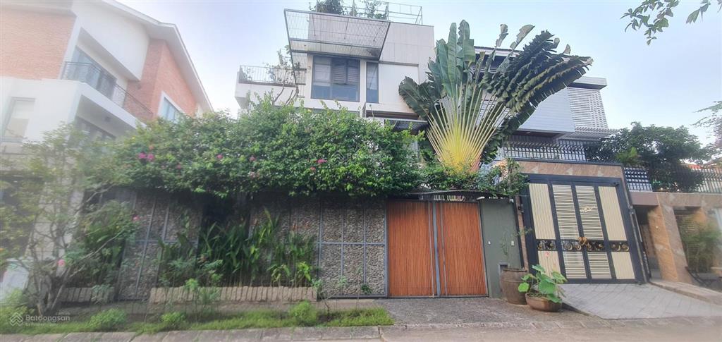 Bán nhanh lô biệt thự 240m2 đường d1 25m gần chung cư fuji giá cực tốt