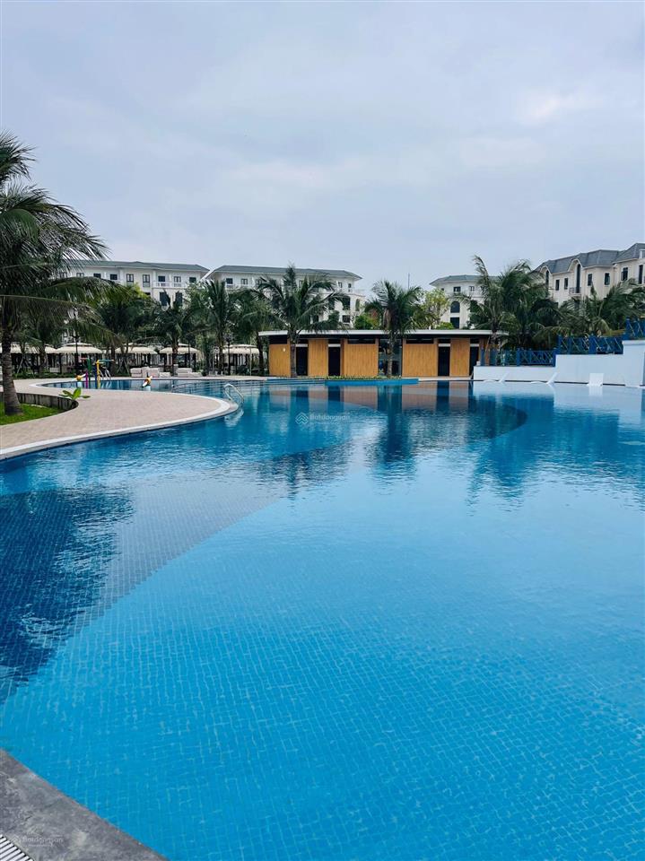 Bán biệt thự song lập vịnh tây áp góc gần chung cư cao câp biệt thự đối diện công viên và bể bơi