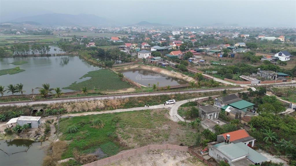Bán 126m2 đất chỉ 5xxtr view đẹp gần hồ tại p. bình dương, đông triều, quảng ninh