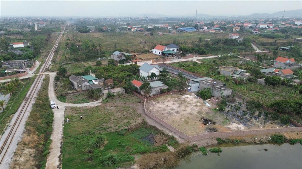 Bán 126m2 đất chỉ 5xxtr view đẹp gần hồ tại p. bình dương, đông triều, quảng ninh