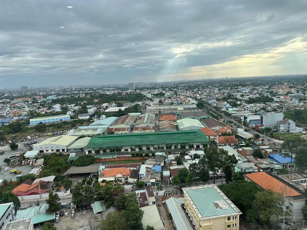Chính chủ bán căn hộ góc cao cấp 73m2 bao thuế phí