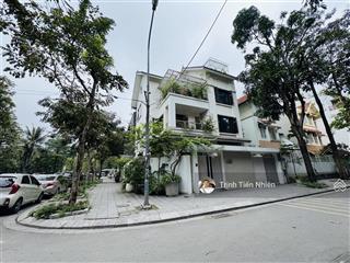 Bán biệt thự lô góc ngõ 20 trần kim xuyến cầu giấy khu lão thành cách mạng 200m2