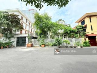 Cần bán biệt thự vườn đào cạnh lotte tây hồ cực vip 290m2 giá rẻ nhất khu vực