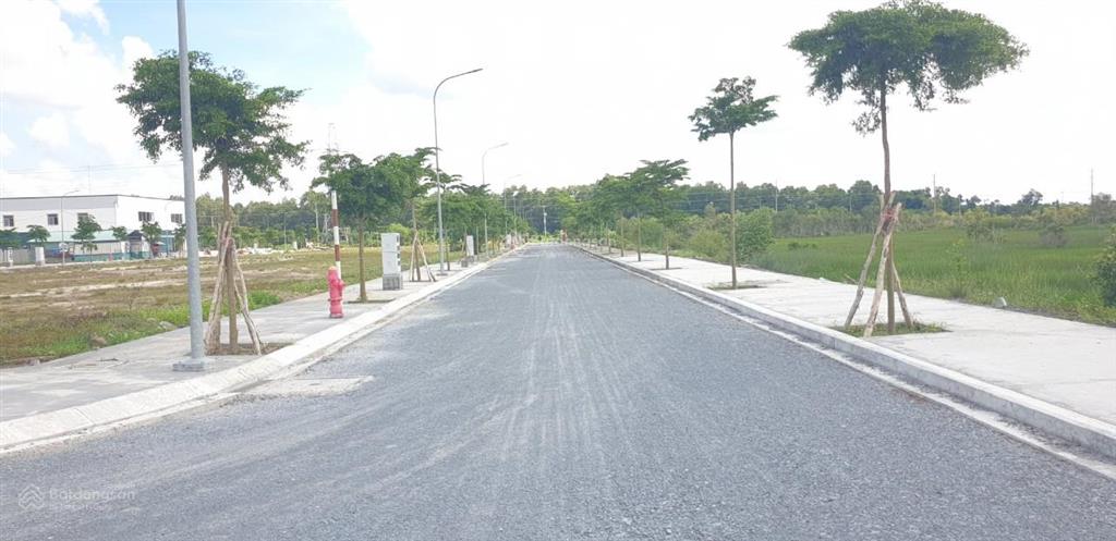 Bán nền góc đẹp sổ đỏ  kdc mới hiệp trường phát  đức hòa long an  81m2  1.59 tỷ còn tl