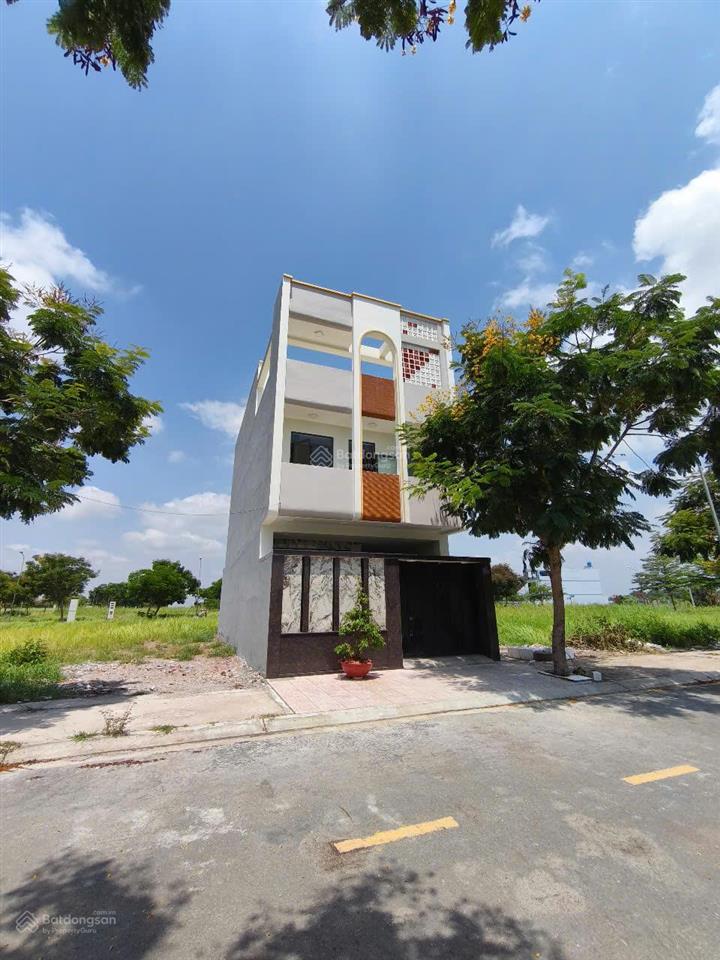 Bán lô d5  105m2  6x17.5m  2.55 tỷ