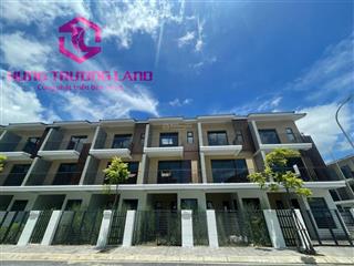 Một căn beomes 80m2 siêu đẹp gần công viên  0866 666 ***