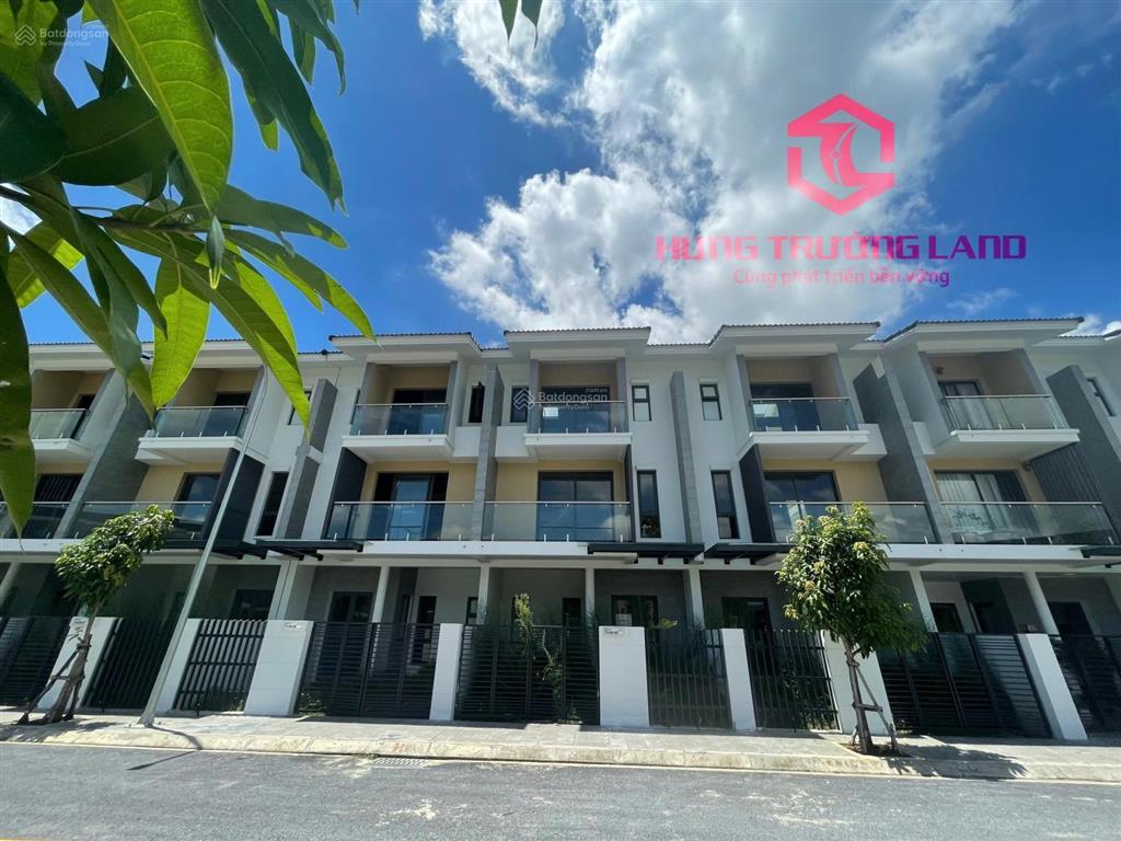 Bán căn liền kề t3 diện tích 96m2 view siêu đẹp