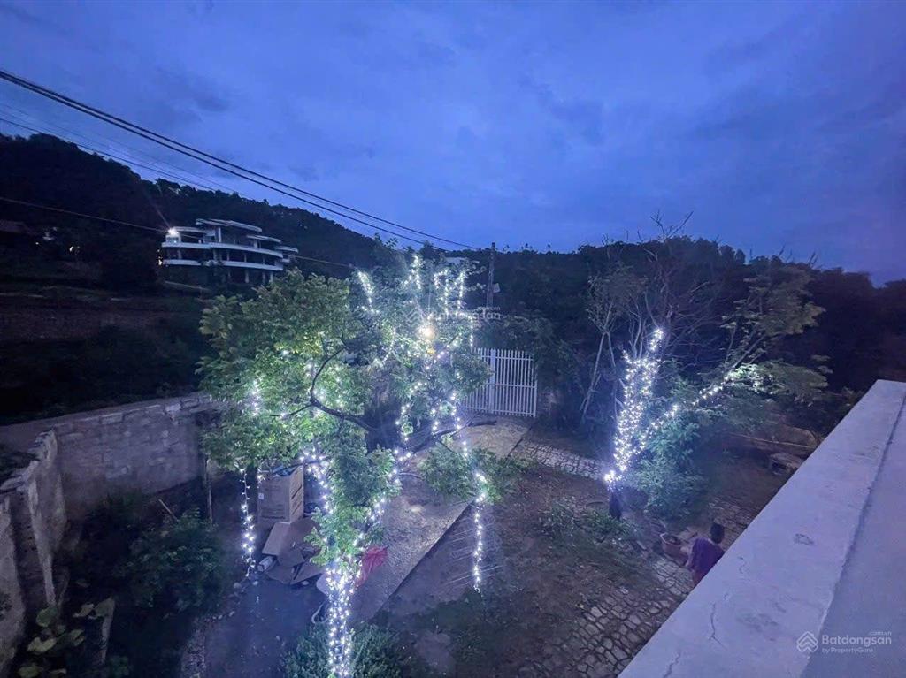 Bán homestay đang kd hiếm có trong tầm giá 540m2 giá 5,45 tỷ