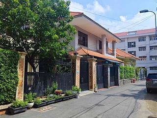 Bán biệt thự đường nguyễn ư dĩ, thảo điền, quận 2. dt 17,5 x 18,5 cn 339,9m2, giá 62 tỷ