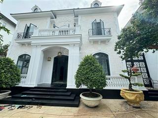 Giảm 10 tỷ  bán biệt thự sân vườn 500m2 tặng full nội thất gỗ đỏ thảo điền, dt 20x25m giá 88 tỷ tl