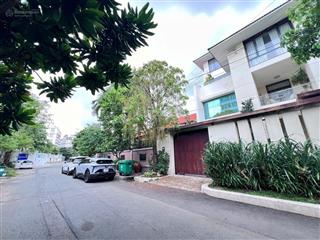 Biệt thự nguyễn văn hưởng phường thảo điền, cn 382.5m2, trệt 2 lầu
