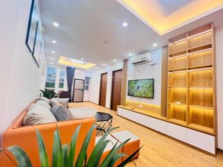 Bán căn hộ tập thể hoàng quốc việt, cầu giấy, 64m, 2pn giá 3.x tỷ.