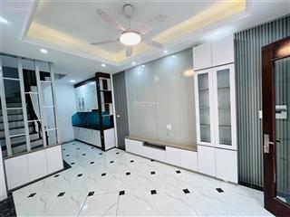 Bán nhà dân xd ngõ 38 đại cát liên mạc btn. lô góc 42m2 5t ô tô đỗ cửa full nt gần hồ giá 5,4 tỷ