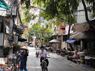 Siêu phẩm lô đất phú diễn 69m2, mt 8m vị trí kd đỉnh cao giá chỉ 15 tỷ! xd vp cc mini ô tô vào