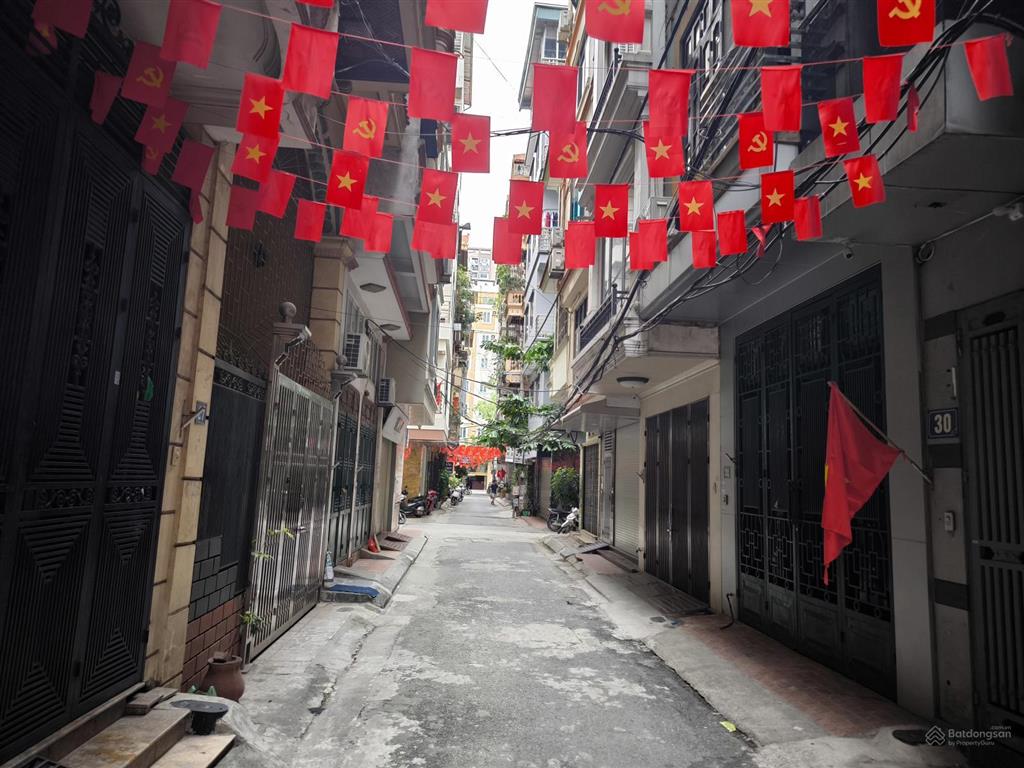 Siêu phẩm lô đất phú diễn 69m2, mt 8m vị trí kd đỉnh cao giá chỉ 15 tỷ! xd vp cc mini ô tô vào