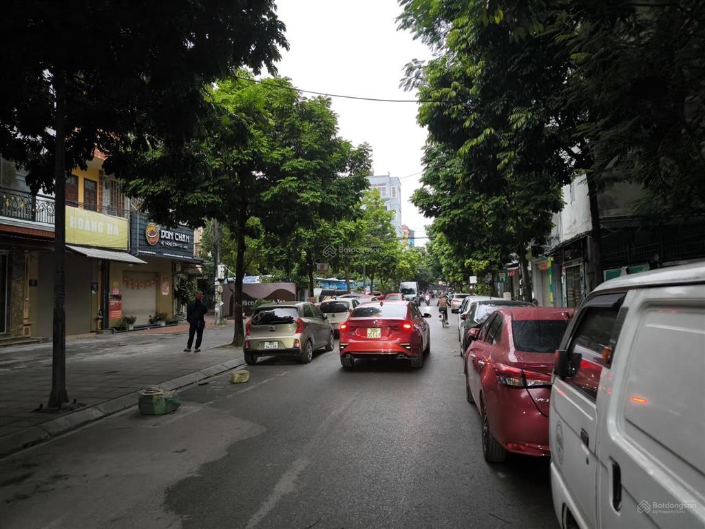 Lô đất mp đội cấn  ô góc 119m mt 5.7m  nhỉnh 64 tỷ  vỉa hè rộng   vị trí vàng  kd vp ks n h