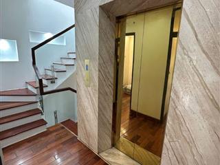 Bán nhà 6 tầng thang máy Hoàng Mai gần Hồ, Dt 56m2, mt 4.3m, đẹp ở ngay.