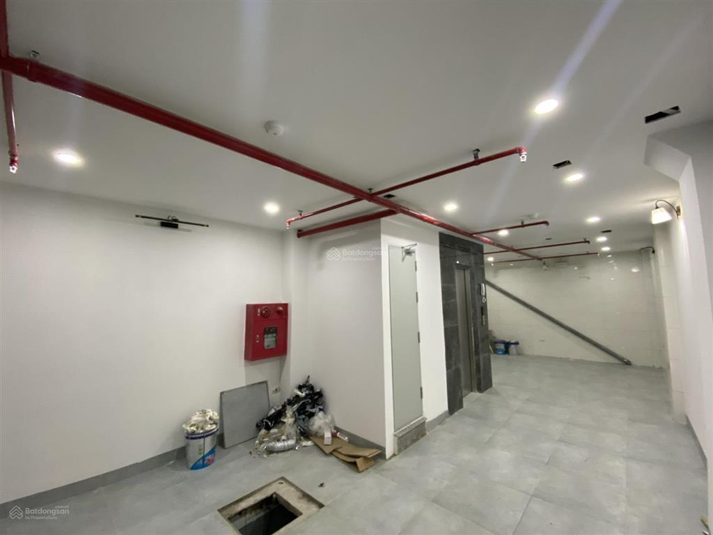 Bán toà căn hộ dịch vụ trần đại nghĩa hai bà trưng. 7 tầng thang máy, giá 13 tỷ