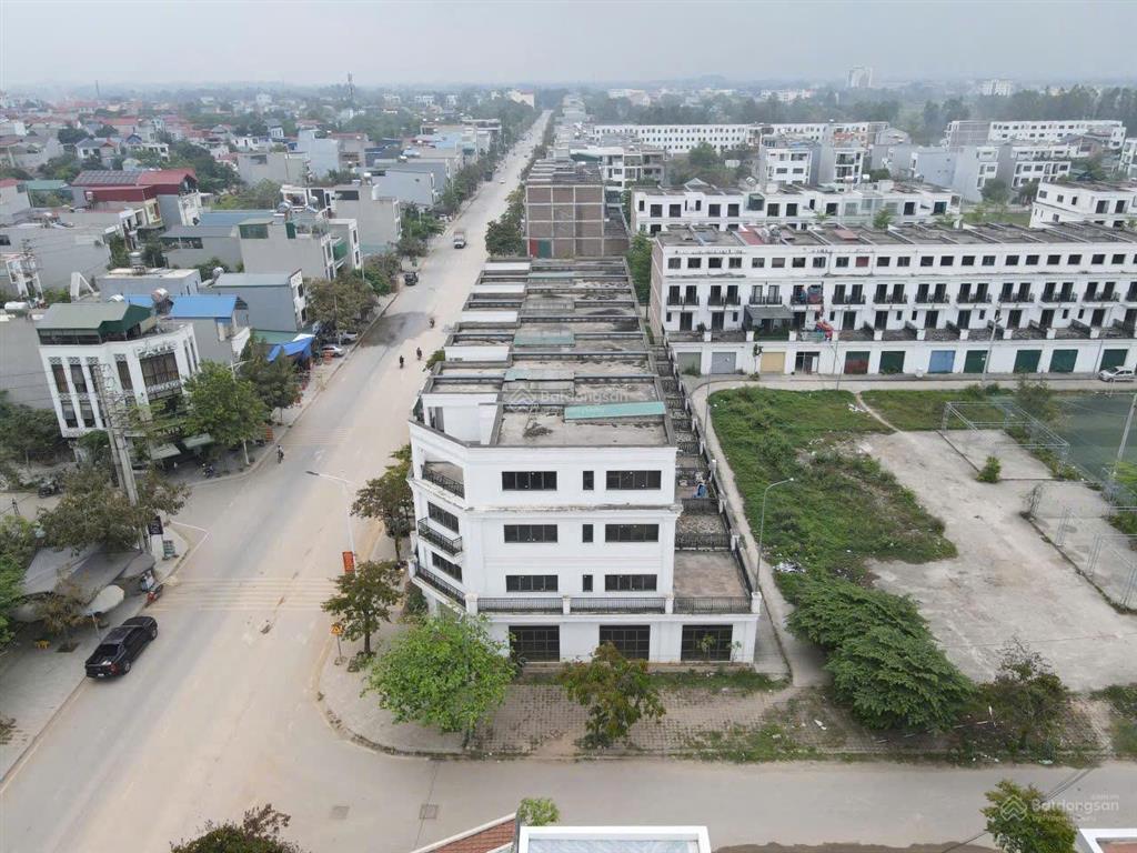 Bán biệt thự góc 3 mặt tiền đường lê quang đạo, kd nhà hàng, khách sạn, tài chính, 175/700m2, 12tỷ