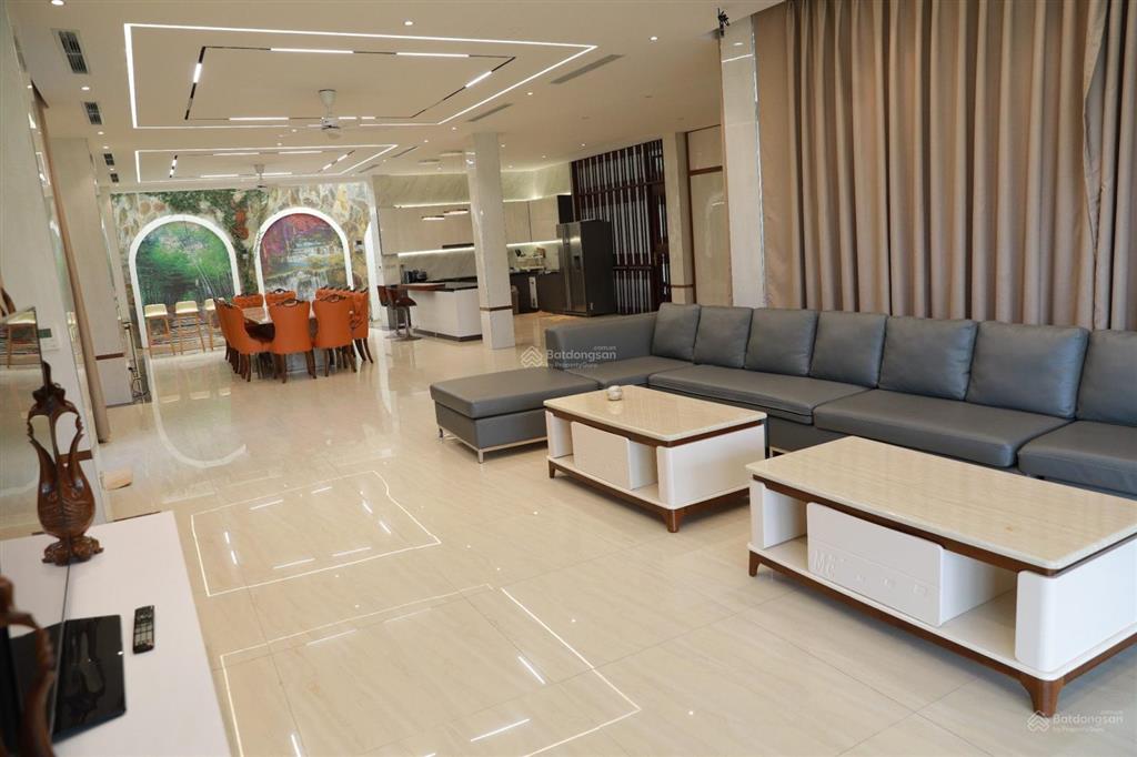 Bán biệt thự flamingo đại lải resort, 6pn, thang máy, view hồ thiên yến, nội thất đẹp, 447m2, 27 tỷ